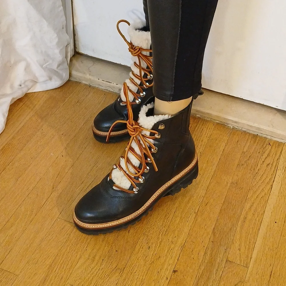 Stunning Marc Fisher Black Leather And 100% Shearling Booties - Picture 12 of 16